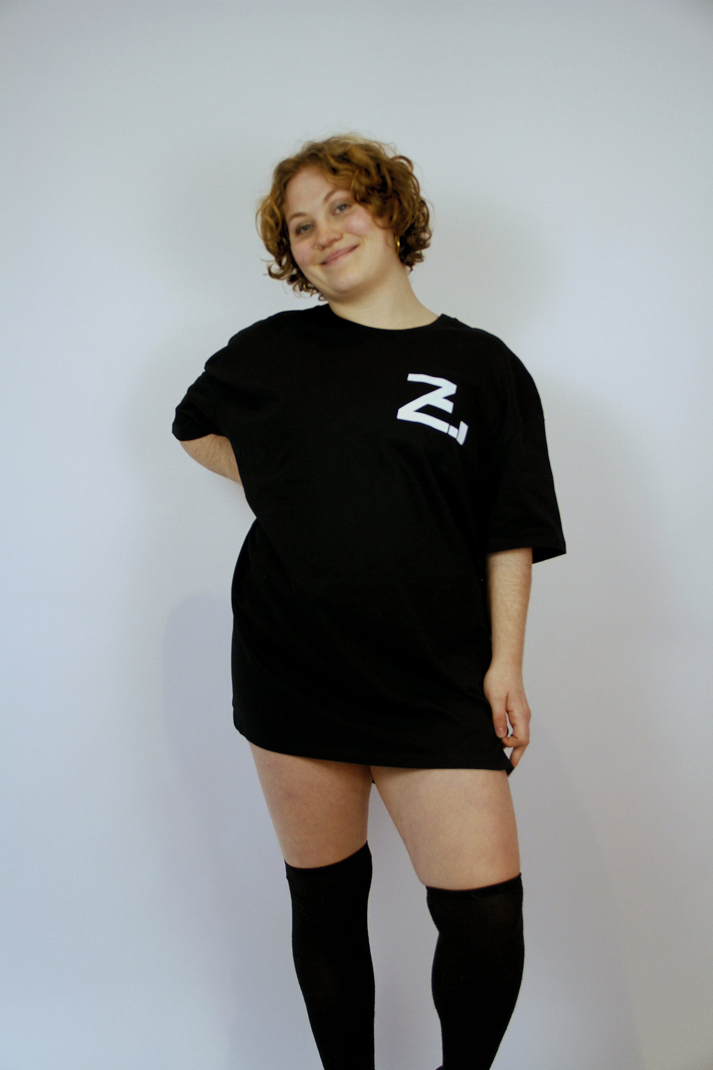 T-shirt «Sisterhood »